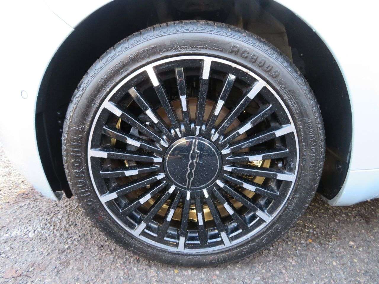 2021 FIAT 500E C 2021 FIAT 500E C