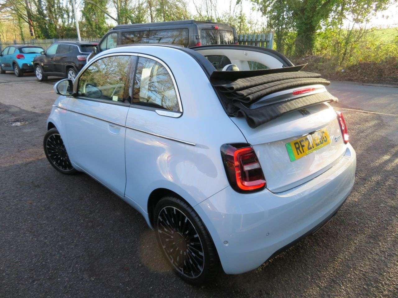2021 FIAT 500E C 2021 FIAT 500E C
