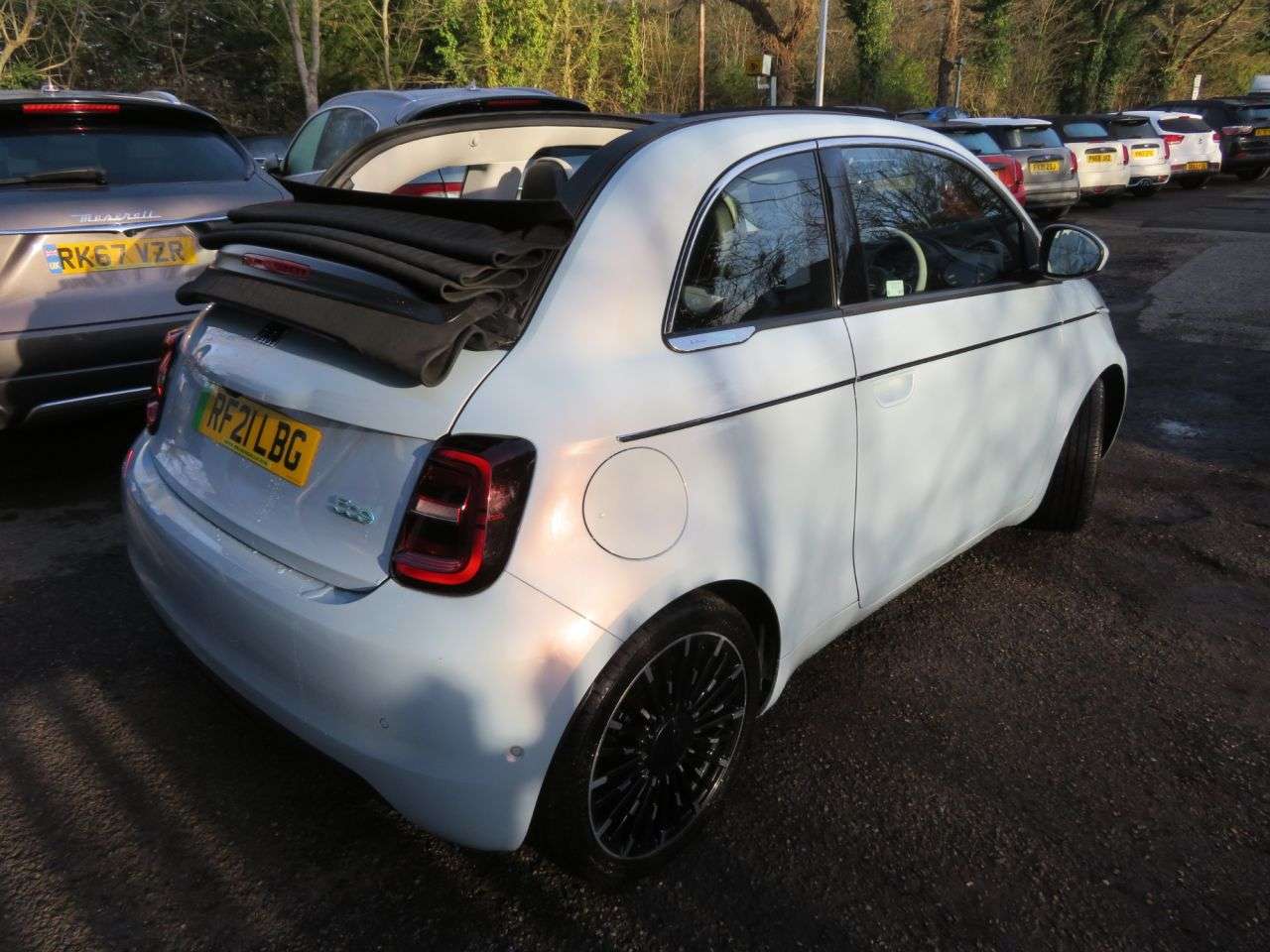 A 2021 FIAT 500E C 42kWh La Prima Convertible 2dr Electric Automatic (118 ps) HEATED SEATS + 1 A 2021 FIAT 500E C 42kWh La Prima Convertible 2dr Electric Automatic (118 ps) HEATED SEATS + 1