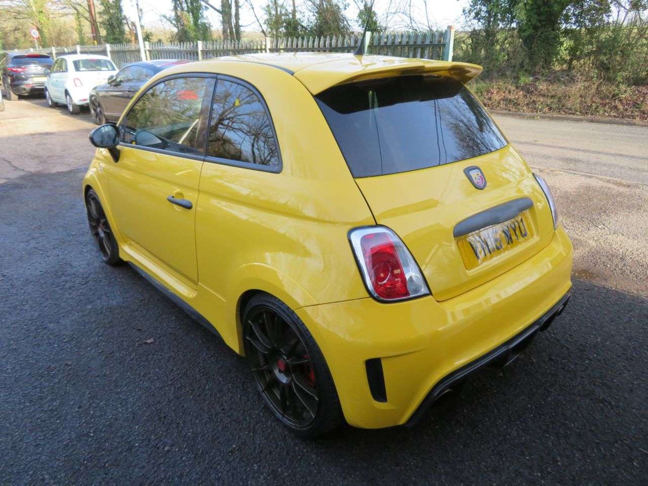 2016 ABARTH 695 2016 ABARTH 695