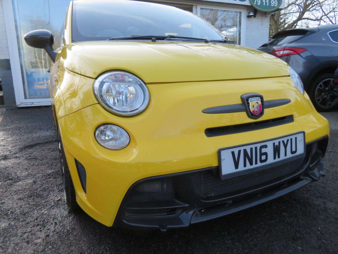 2016 ABARTH 695 2016 ABARTH 695
