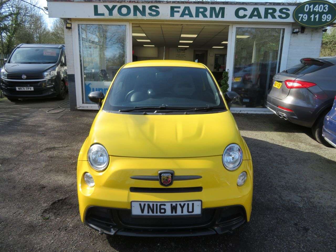 2016 ABARTH 695 2016 ABARTH 695