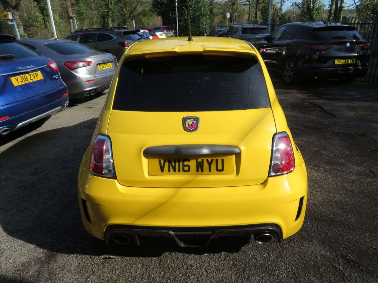 2016 ABARTH 695 2016 ABARTH 695