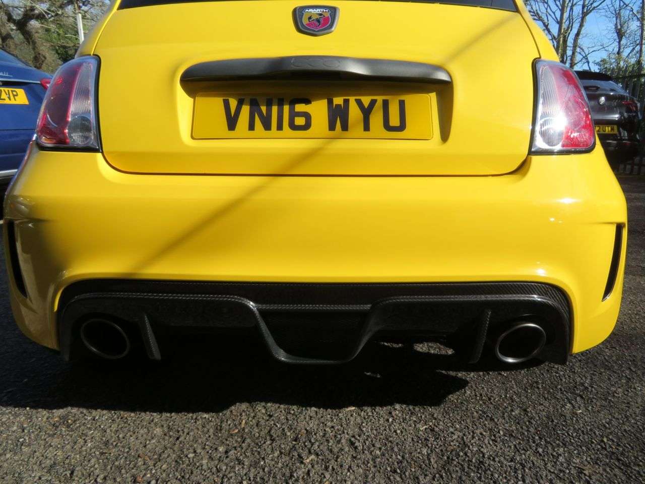 2016 ABARTH 695 2016 ABARTH 695