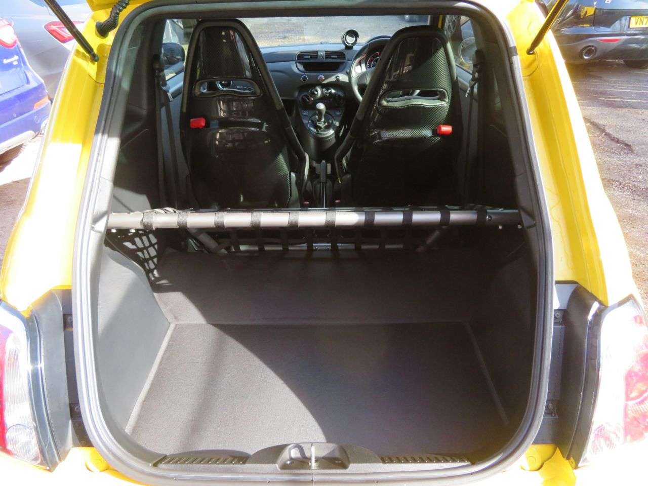 2016 ABARTH 695 2016 ABARTH 695