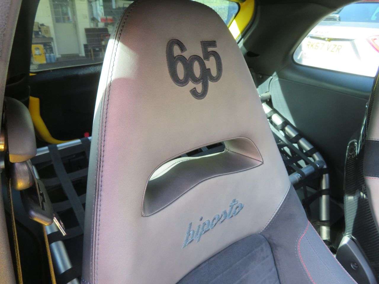 2016 ABARTH 695 2016 ABARTH 695