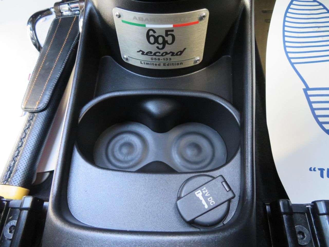 2016 ABARTH 695 2016 ABARTH 695