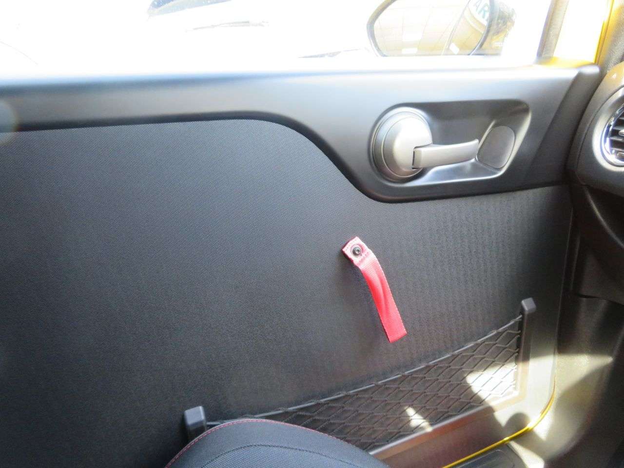 2016 ABARTH 695 2016 ABARTH 695