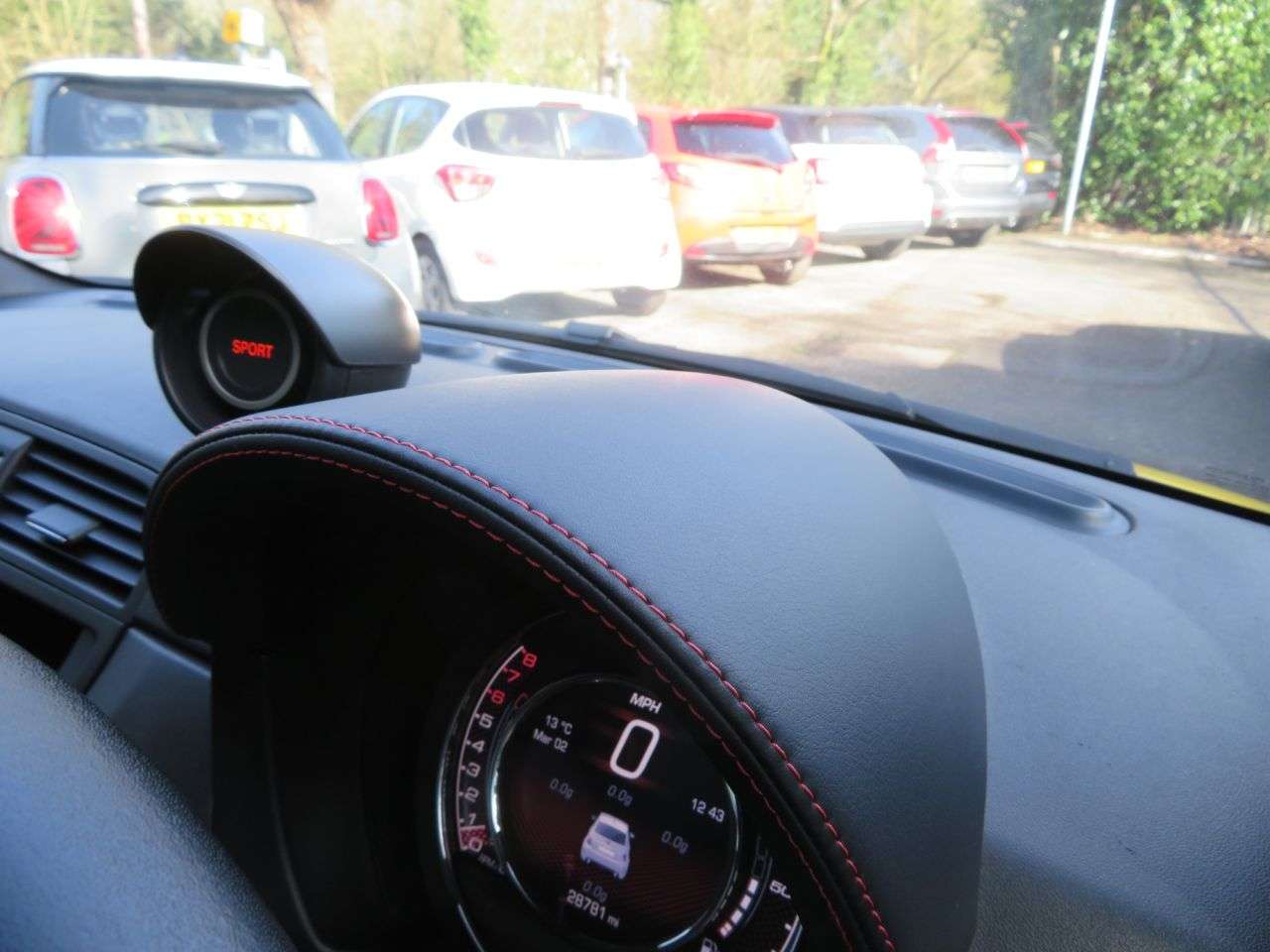 2016 ABARTH 695 2016 ABARTH 695