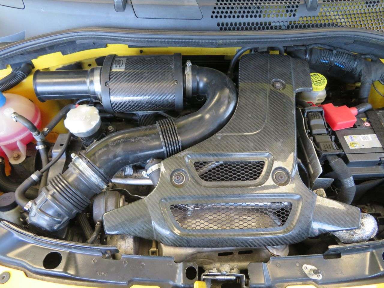 2016 ABARTH 695 2016 ABARTH 695