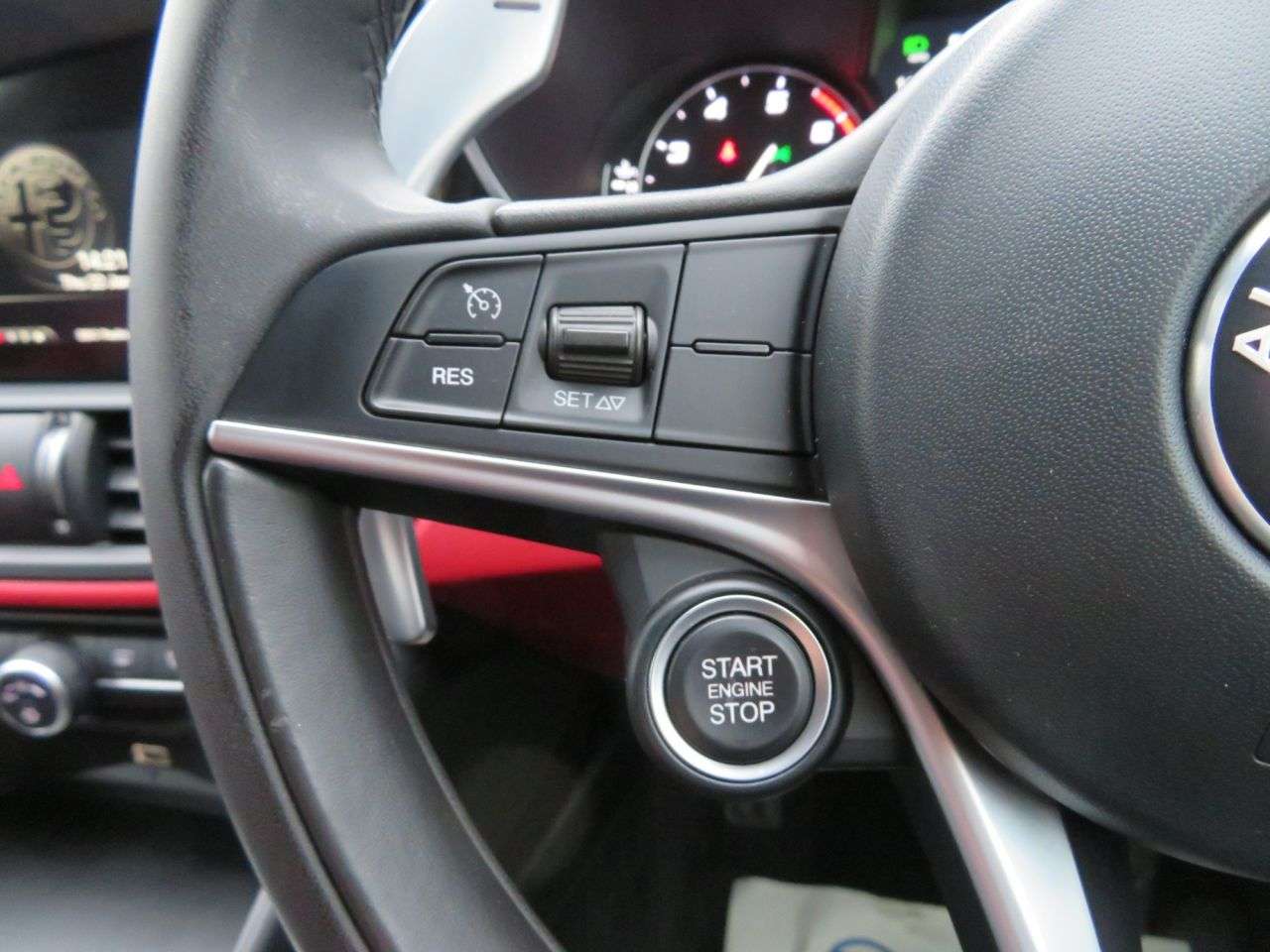 2017 ALFA ROMEO GIULIA 2017 ALFA ROMEO GIULIA