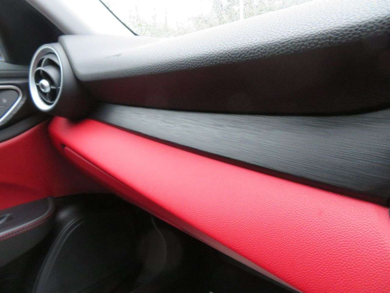 2017 ALFA ROMEO GIULIA 2017 ALFA ROMEO GIULIA