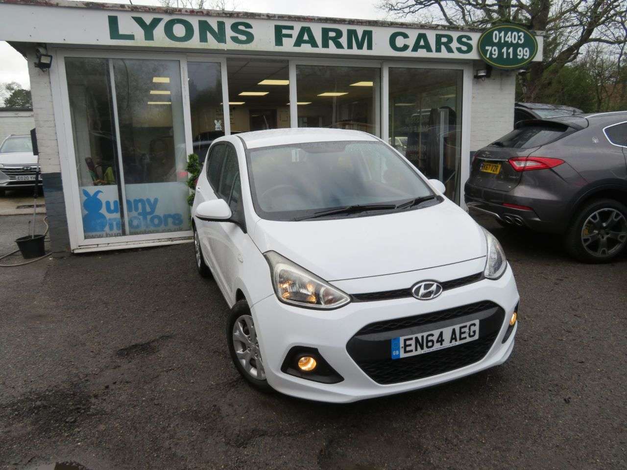 A 2015 HYUNDAI I10 1.2 SE Hatchback 5dr Petrol Auto Euro 5 (87 ps) A 2015 HYUNDAI I10 1.2 SE Hatchback 5dr Petrol Auto Euro 5 (87 ps)