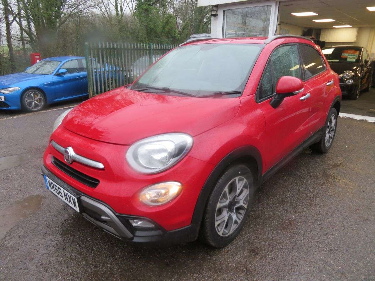 A 2016 FIAT 500X 1.6 MultiJetII Cross SUV 5dr Diesel Manual Euro 6 (s/s) (120 ps) A 2016 FIAT 500X 1.6 MultiJetII Cross SUV 5dr Diesel Manual Euro 6 (s/s) (120 ps)