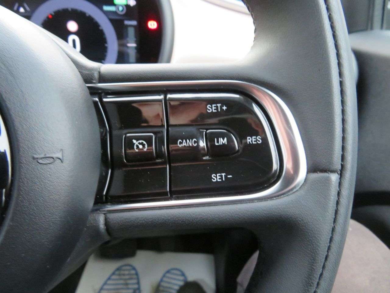 2021 FIAT 500E C 2021 FIAT 500E C