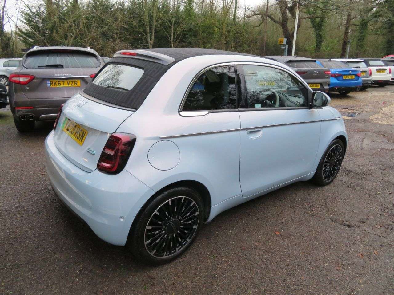 2023 FIAT 500E C 2023 FIAT 500E C