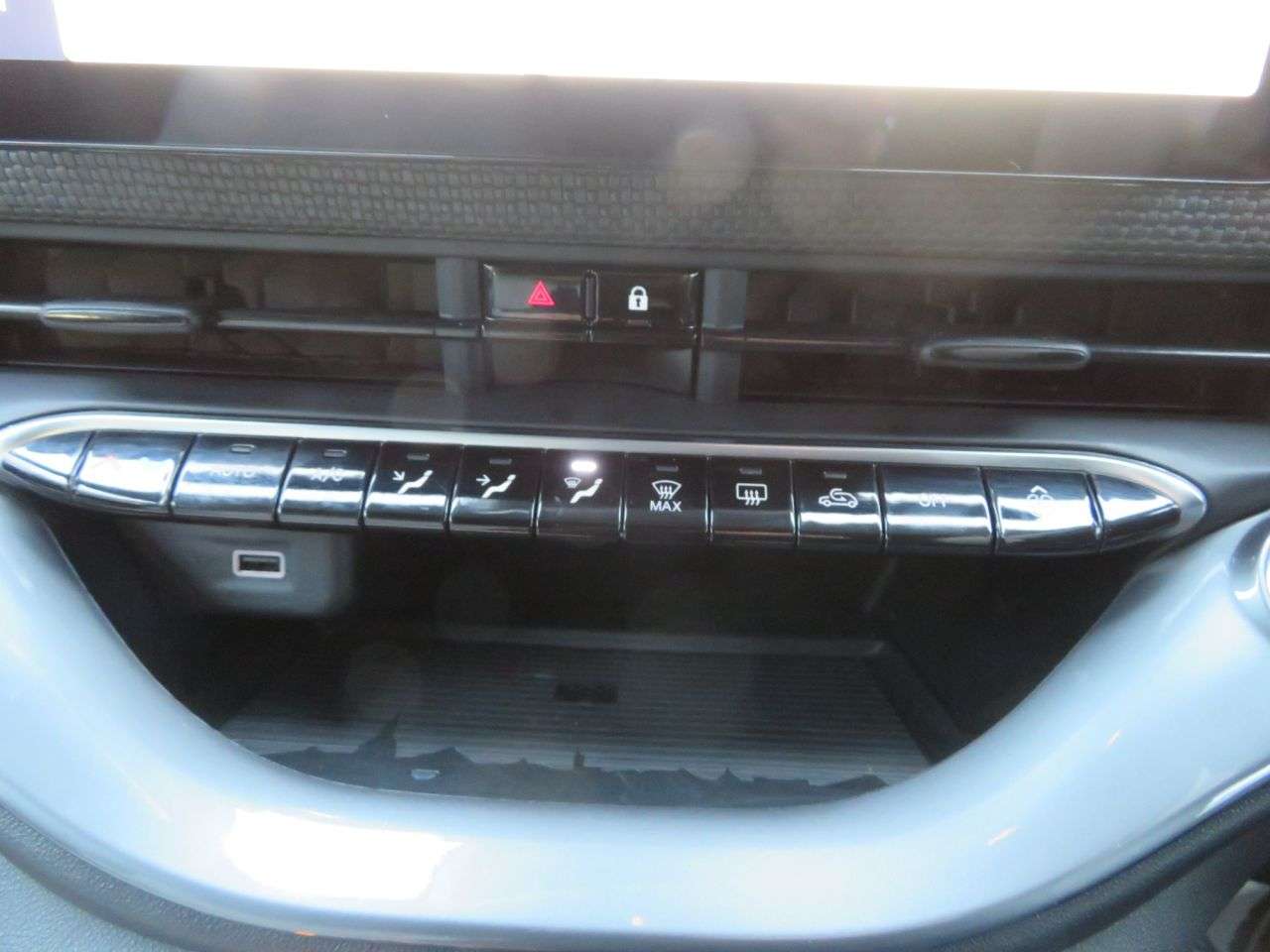 2023 FIAT 500E C 2023 FIAT 500E C