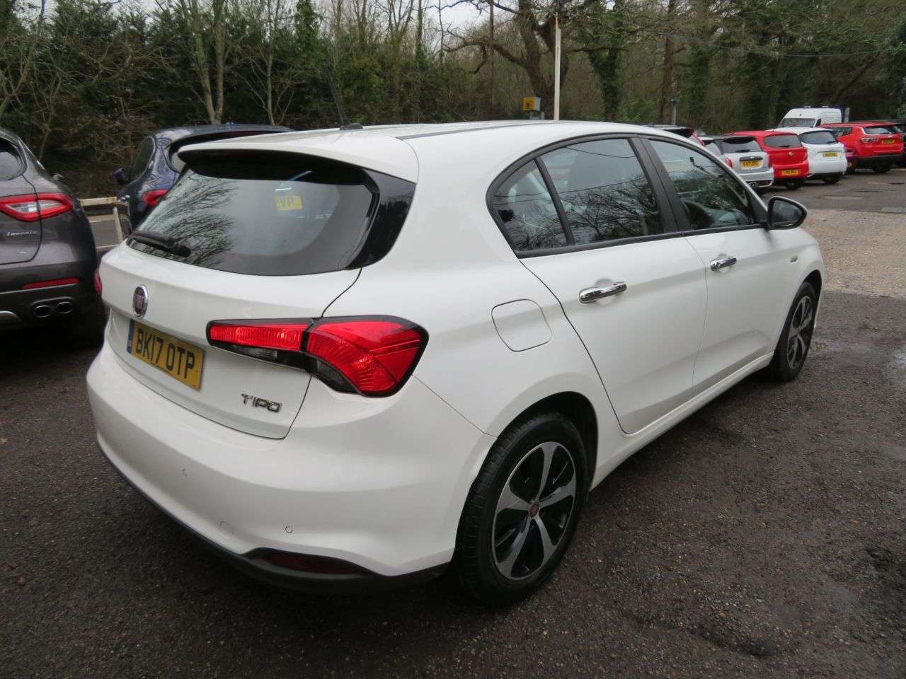 A 2017 FIAT TIPO 1.6 MultiJetII ECO Elite Hatchback 5dr Diesel Manual Euro 6 (s/s) (120 ps) A 2017 FIAT TIPO 1.6 MultiJetII ECO Elite Hatchback 5dr Diesel Manual Euro 6 (s/s) (120 ps)