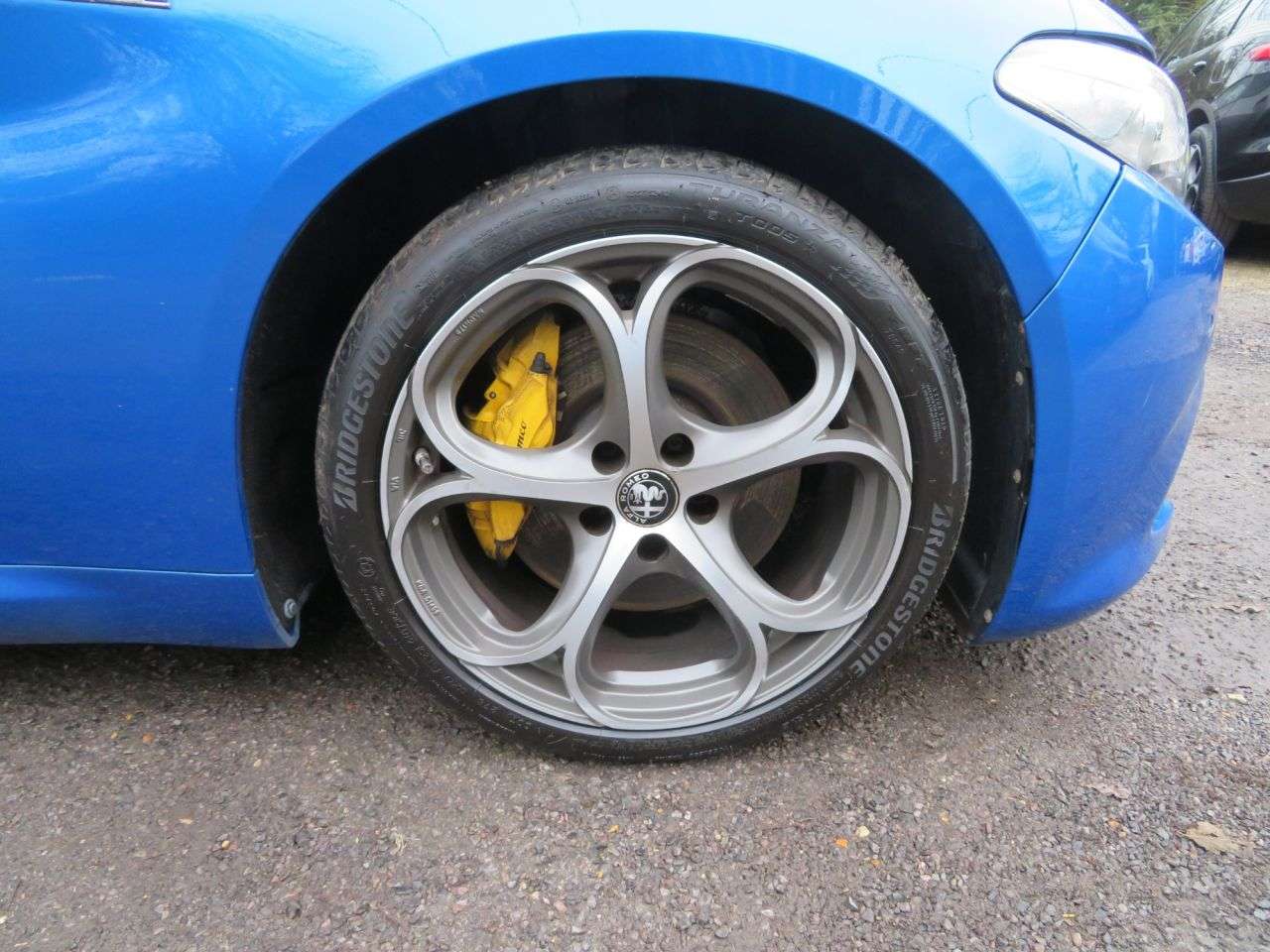 A 2019 ALFA ROMEO GIULIA 2.0T Veloce Saloon 4dr Petrol Automatic Euro 6 (s/s) (280 ps) YELLOE BRAKE A 2019 ALFA ROMEO GIULIA 2.0T Veloce Saloon 4dr Petrol Automatic Euro 6 (s/s) (280 ps) YELLOE BRAKE