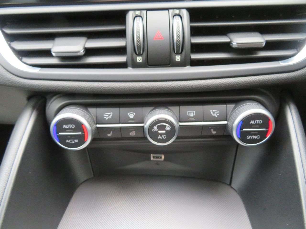 2019 ALFA ROMEO GIULIA 2019 ALFA ROMEO GIULIA