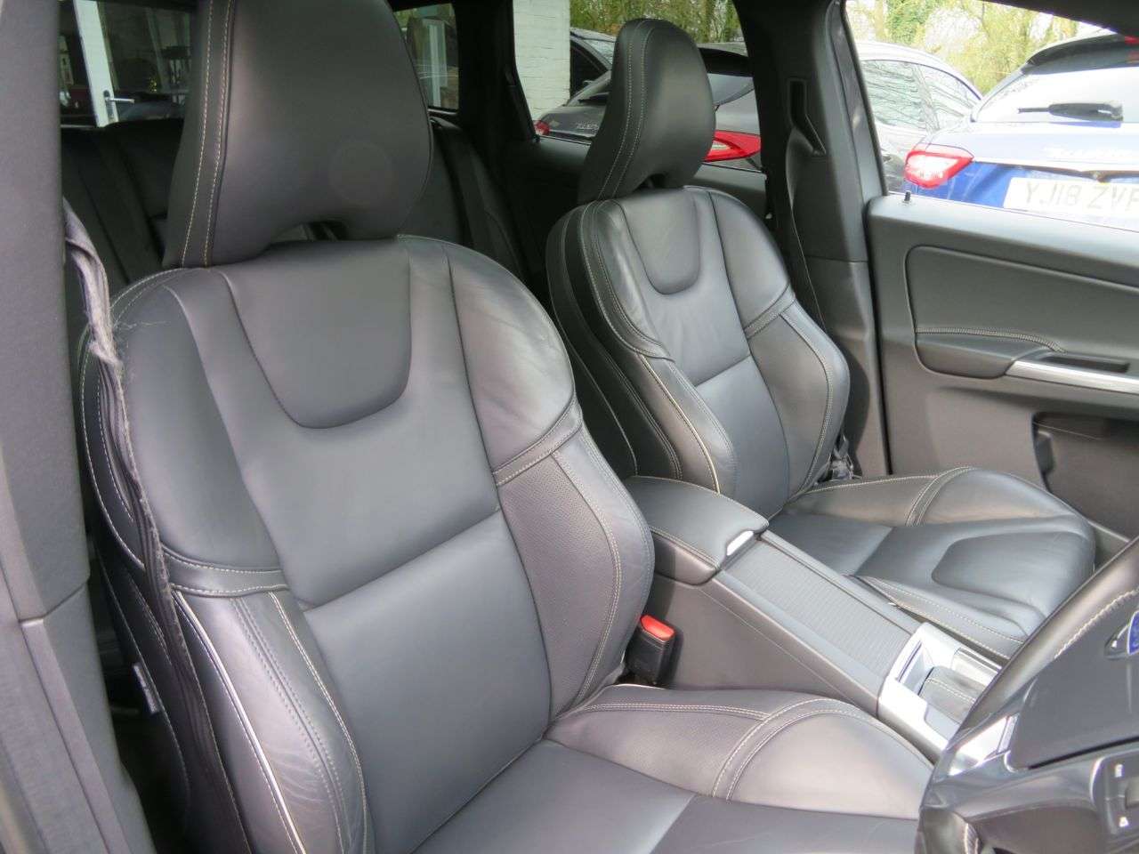 2017 VOLVO XC60 2017 VOLVO XC60