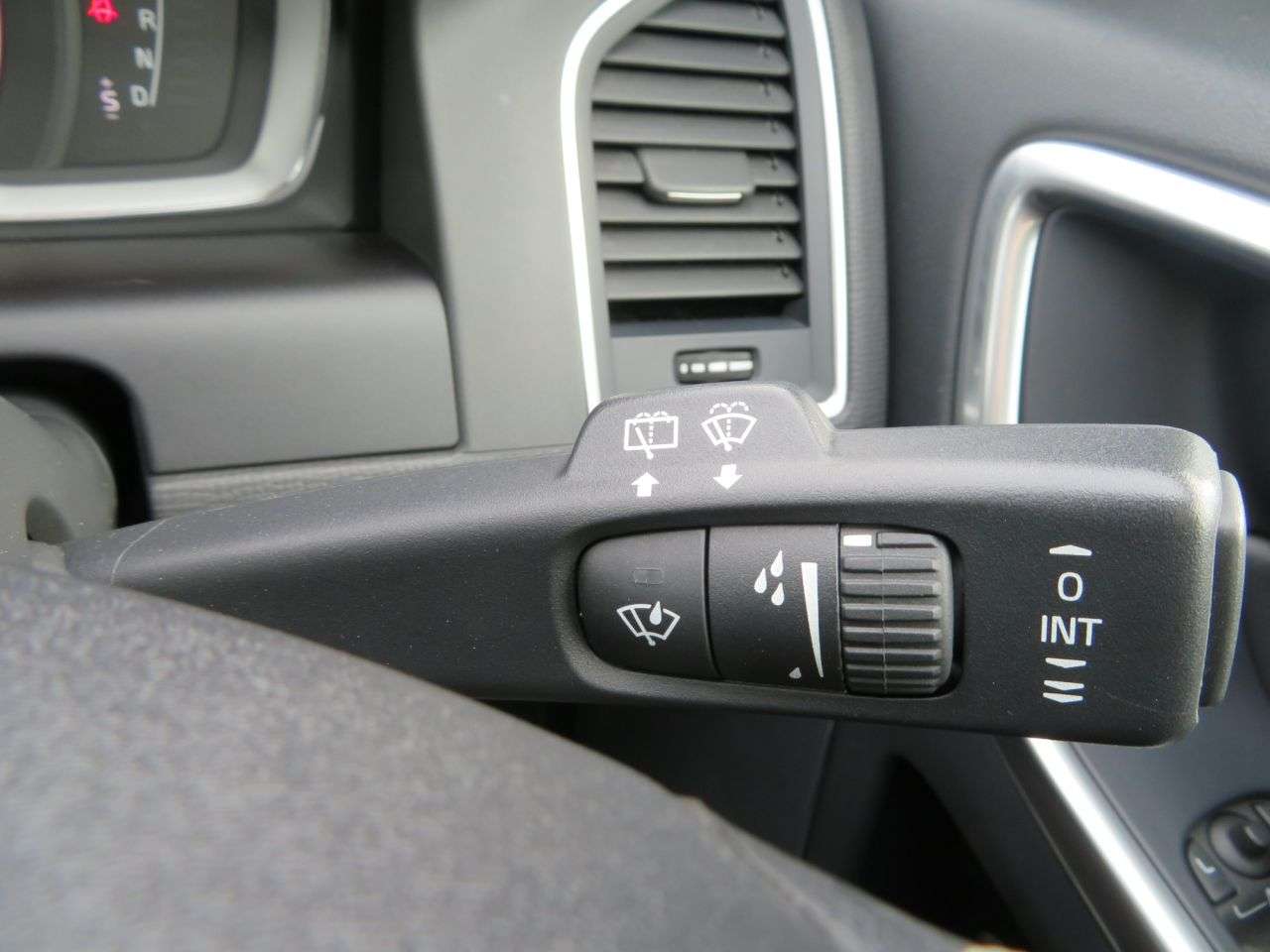 2017 VOLVO XC60 2017 VOLVO XC60