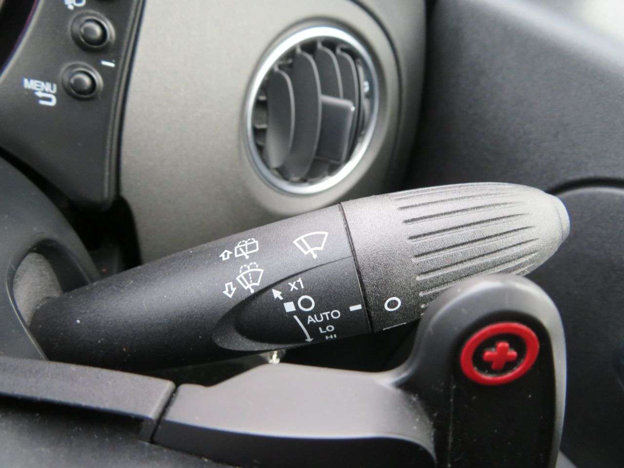 2022 ABARTH 695 2022 ABARTH 695