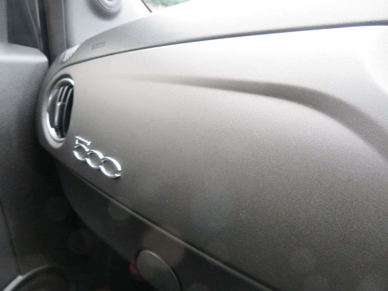 2022 ABARTH 695 2022 ABARTH 695