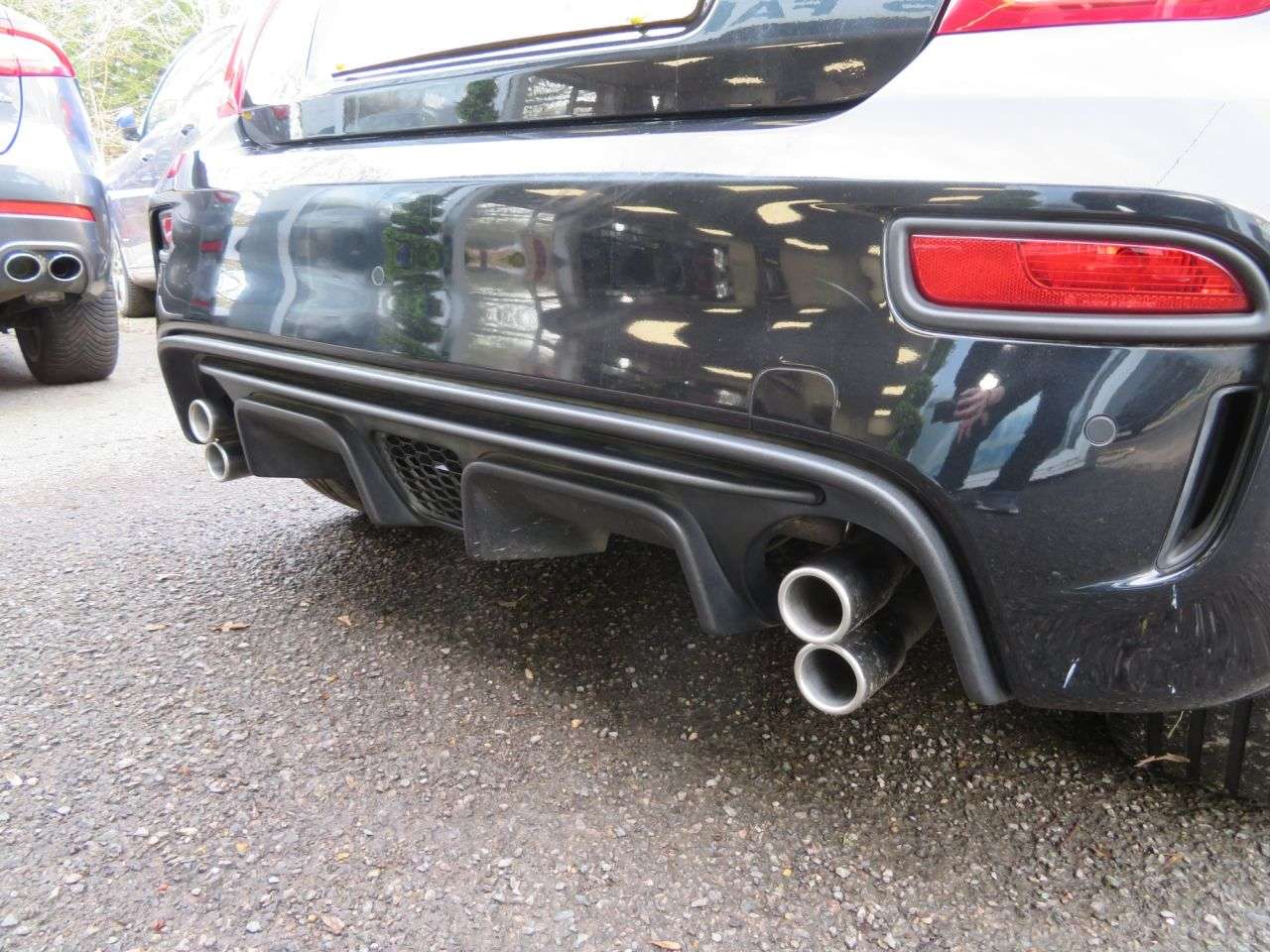 2022 ABARTH 695 2022 ABARTH 695