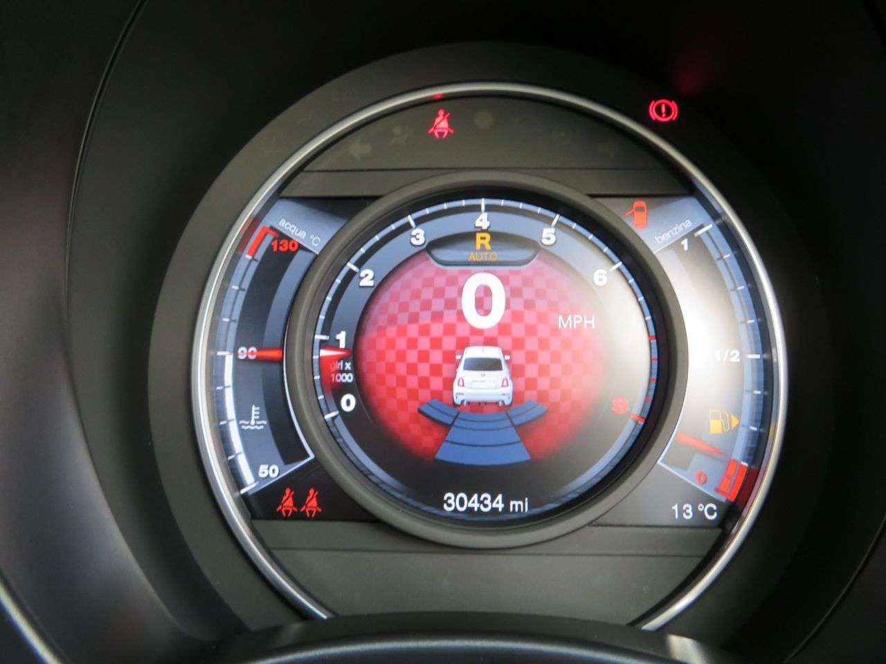 2022 ABARTH 695 2022 ABARTH 695