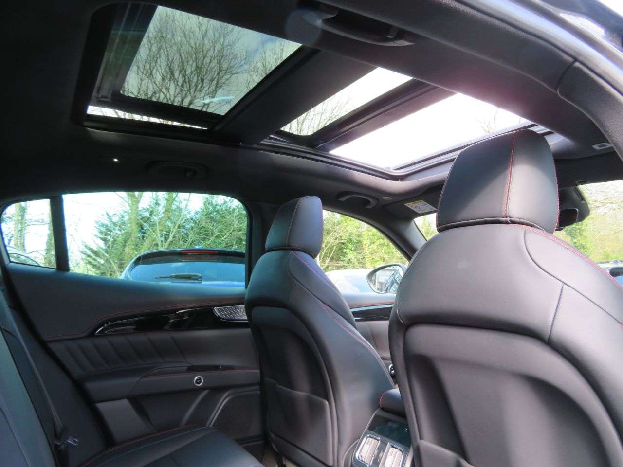 A 2023 MASERATI GRECALE 2.0 MHEV Modena SUV 5dr Petrol ZF 4 Wheel Drive Euro 6 (s/s) (330 ps) Autom A 2023 MASERATI GRECALE 2.0 MHEV Modena SUV 5dr Petrol ZF 4 Wheel Drive Euro 6 (s/s) (330 ps) Autom