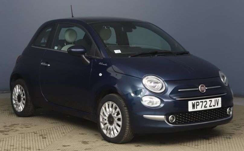 A 2022 FIAT 500 1.0 MHEV Dolcevita Hatchback 3dr Petrol Manual Euro 6 (s/s) (70 bhp) SUNROO A 2022 FIAT 500 1.0 MHEV Dolcevita Hatchback 3dr Petrol Manual Euro 6 (s/s) (70 bhp) SUNROO
