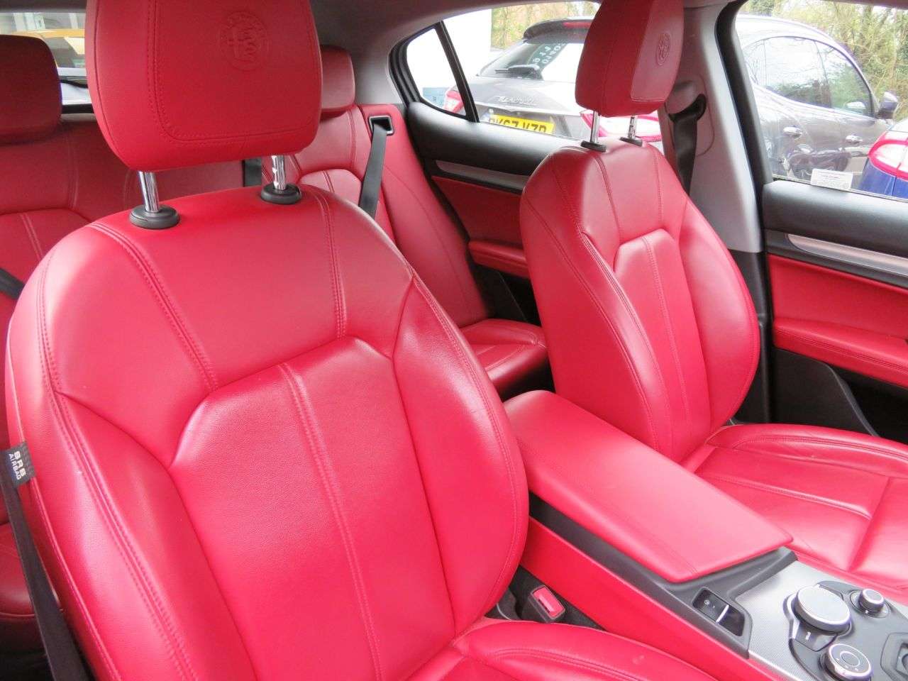 A 2017 ALFA ROMEO STELVIO 2.2 TD Speciale SUV 5dr Diesel Automatic Q4 All Wheel Drive Euro 6 (s/s) (2 A 2017 ALFA ROMEO STELVIO 2.2 TD Speciale SUV 5dr Diesel Automatic Q4 All Wheel Drive Euro 6 (s/s) (2