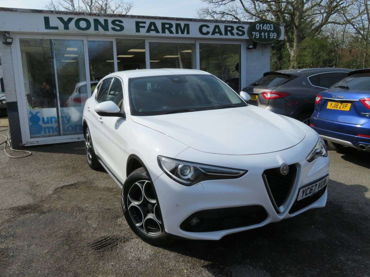 A 2017 ALFA ROMEO STELVIO 2.2 TD Speciale SUV 5dr Diesel Automatic Q4 All Wheel Drive Euro 6 (s/s) (2 A 2017 ALFA ROMEO STELVIO 2.2 TD Speciale SUV 5dr Diesel Automatic Q4 All Wheel Drive Euro 6 (s/s) (2