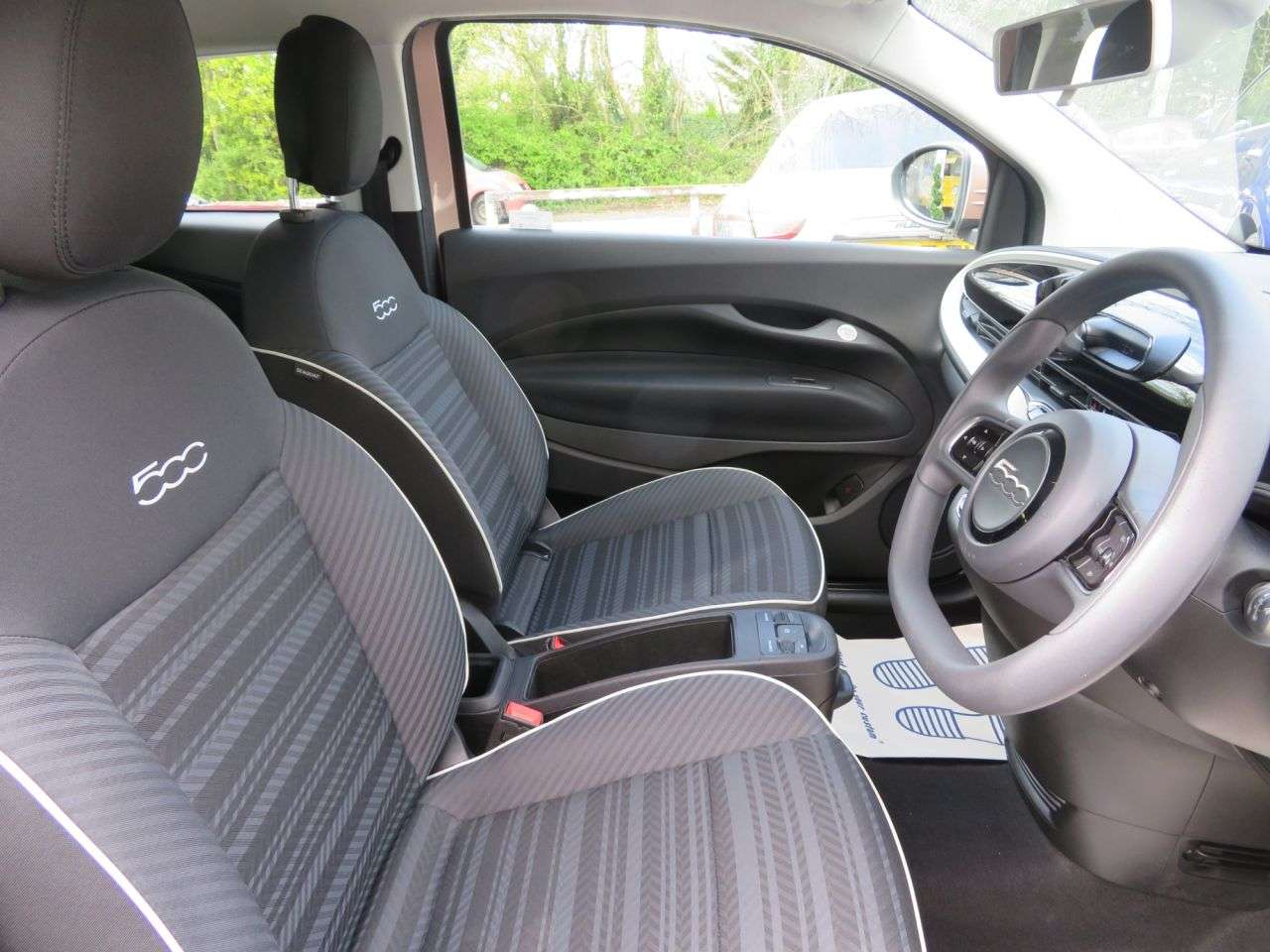 2021 FIAT 500E 2021 FIAT 500E