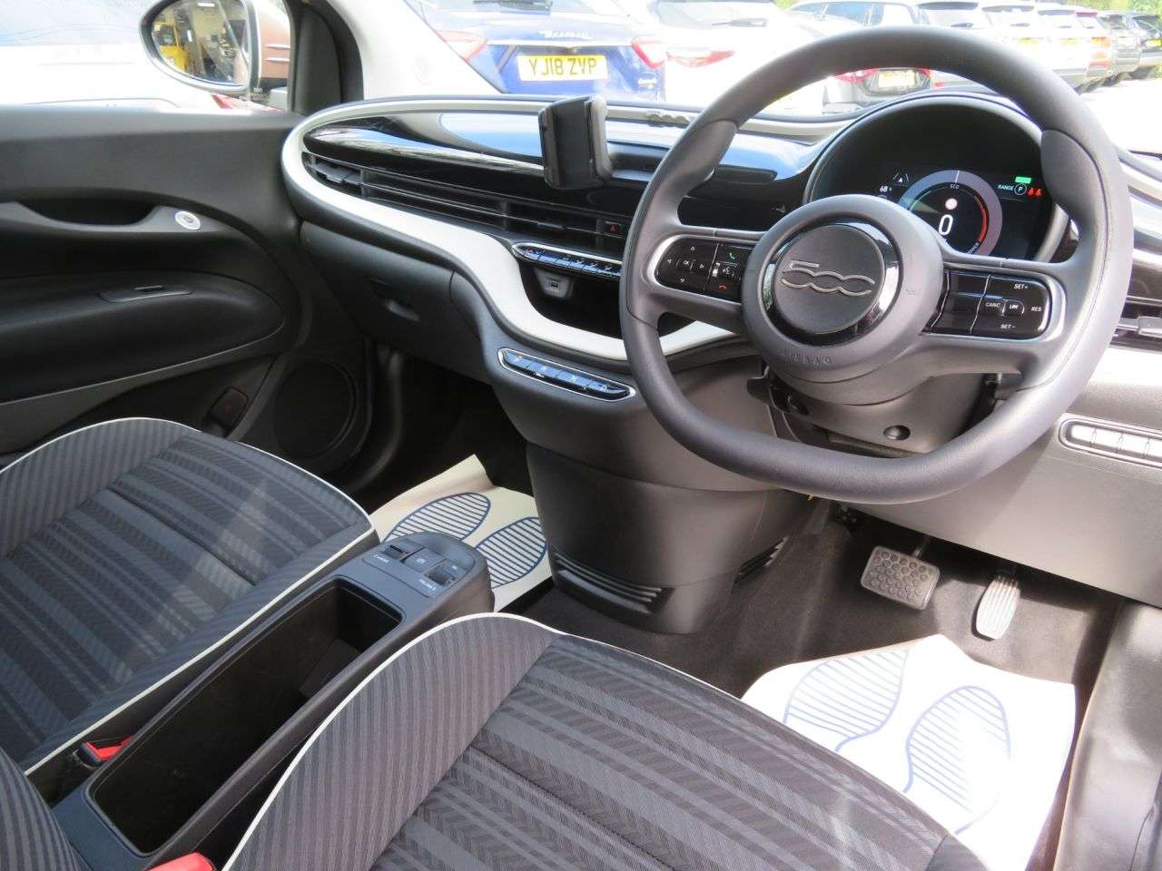 2021 FIAT 500E 2021 FIAT 500E