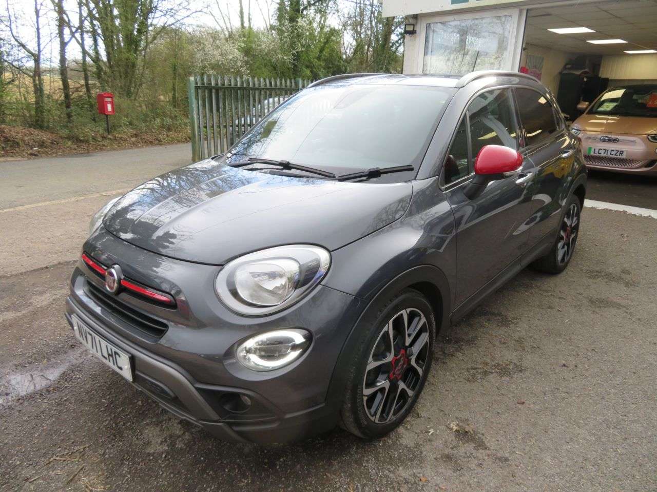 A 2022 FIAT 500X 1.0 FireFly Turbo RED SUV 5dr Petrol Manual Euro 6 (s/s) (120 bhp) RED PACK A 2022 FIAT 500X 1.0 FireFly Turbo RED SUV 5dr Petrol Manual Euro 6 (s/s) (120 bhp) RED PACK