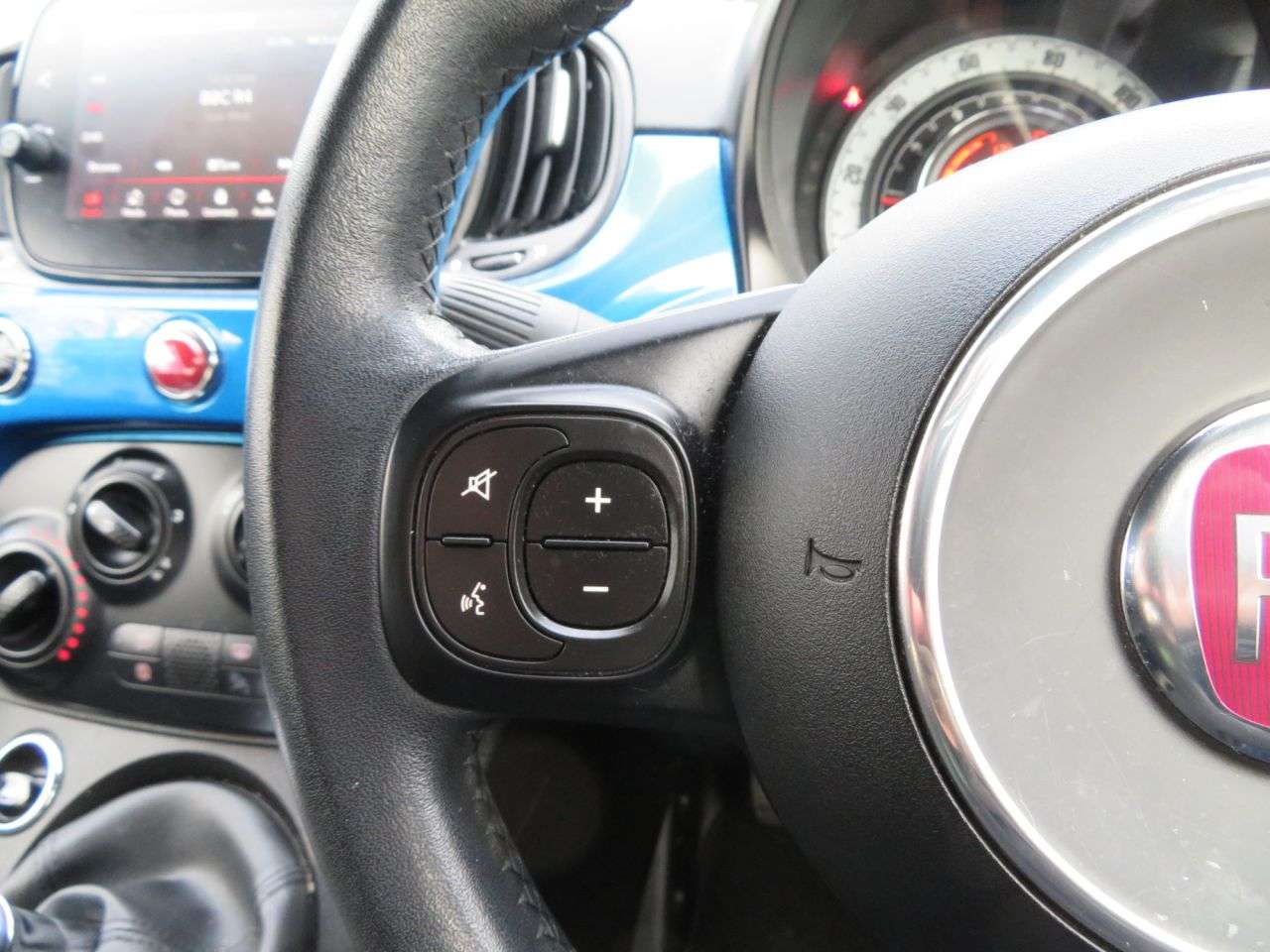 2019 FIAT 500 2019 FIAT 500