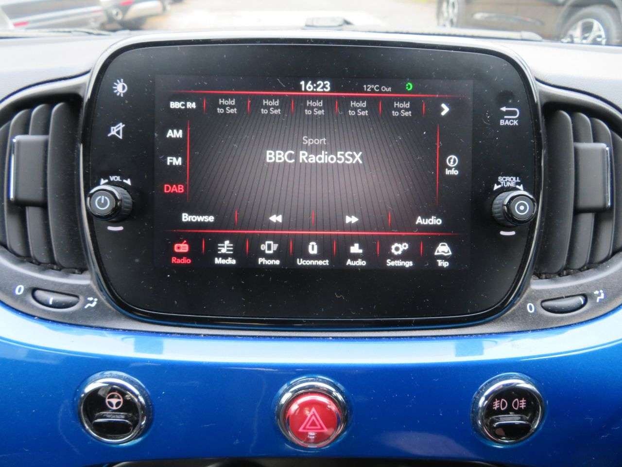 2019 FIAT 500 2019 FIAT 500