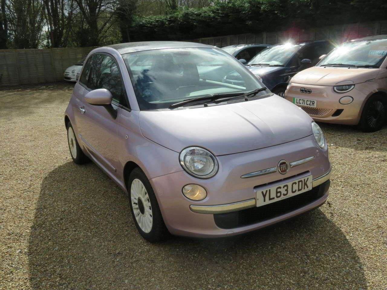 A 2014 FIAT 500 1.2 Lounge Hatchback 3dr Petrol Manual Euro 6 (s/s) (69 bhp) A 2014 FIAT 500 1.2 Lounge Hatchback 3dr Petrol Manual Euro 6 (s/s) (69 bhp)