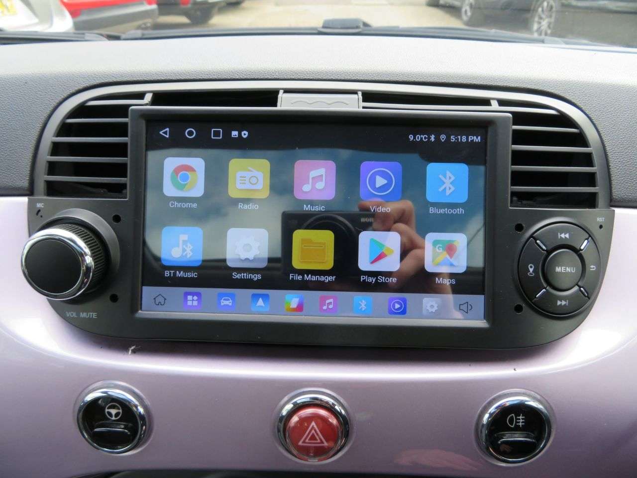 A 2014 FIAT 500 1.2 Lounge Hatchback 3dr Petrol Manual Euro 6 (s/s) (69 bhp) APPLE CARPLAY A 2014 FIAT 500 1.2 Lounge Hatchback 3dr Petrol Manual Euro 6 (s/s) (69 bhp) APPLE CARPLAY