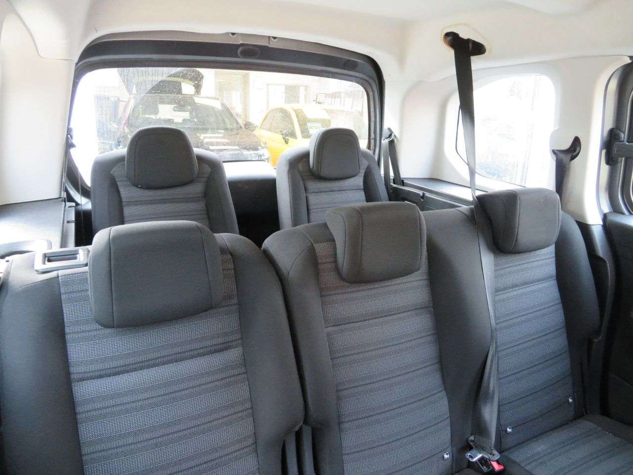 A 2020 VAUXHALL COMBO LIFE 1.2 Turbo GPF Energy MPV 5dr Petrol Manual Euro 6 (s/s) (7 Seater) (110 ps) A 2020 VAUXHALL COMBO LIFE 1.2 Turbo GPF Energy MPV 5dr Petrol Manual Euro 6 (s/s) (7 Seater) (110 ps)