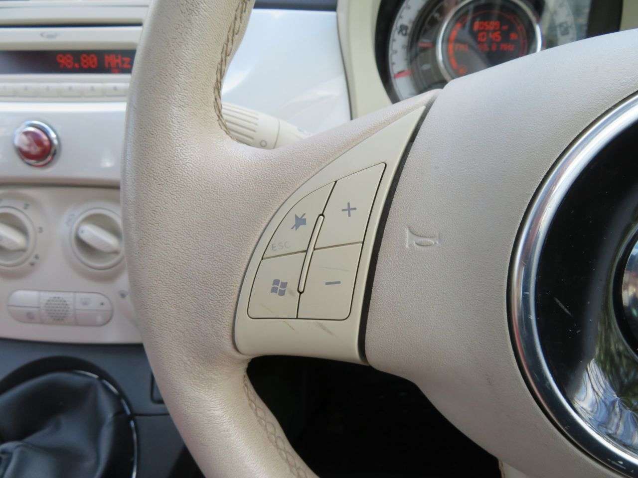 2010 FIAT 500 2010 FIAT 500