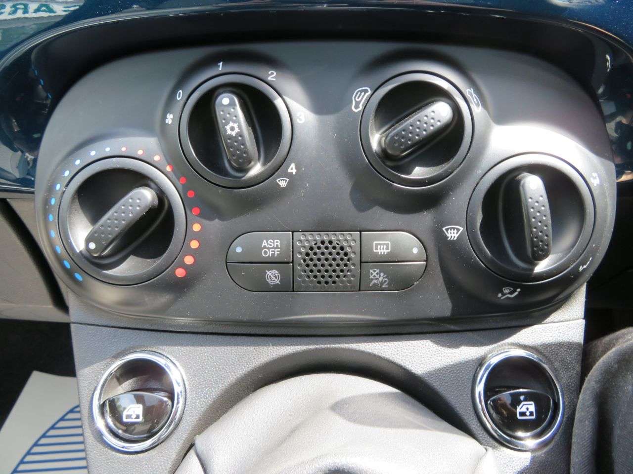 2023 FIAT 500 2023 FIAT 500