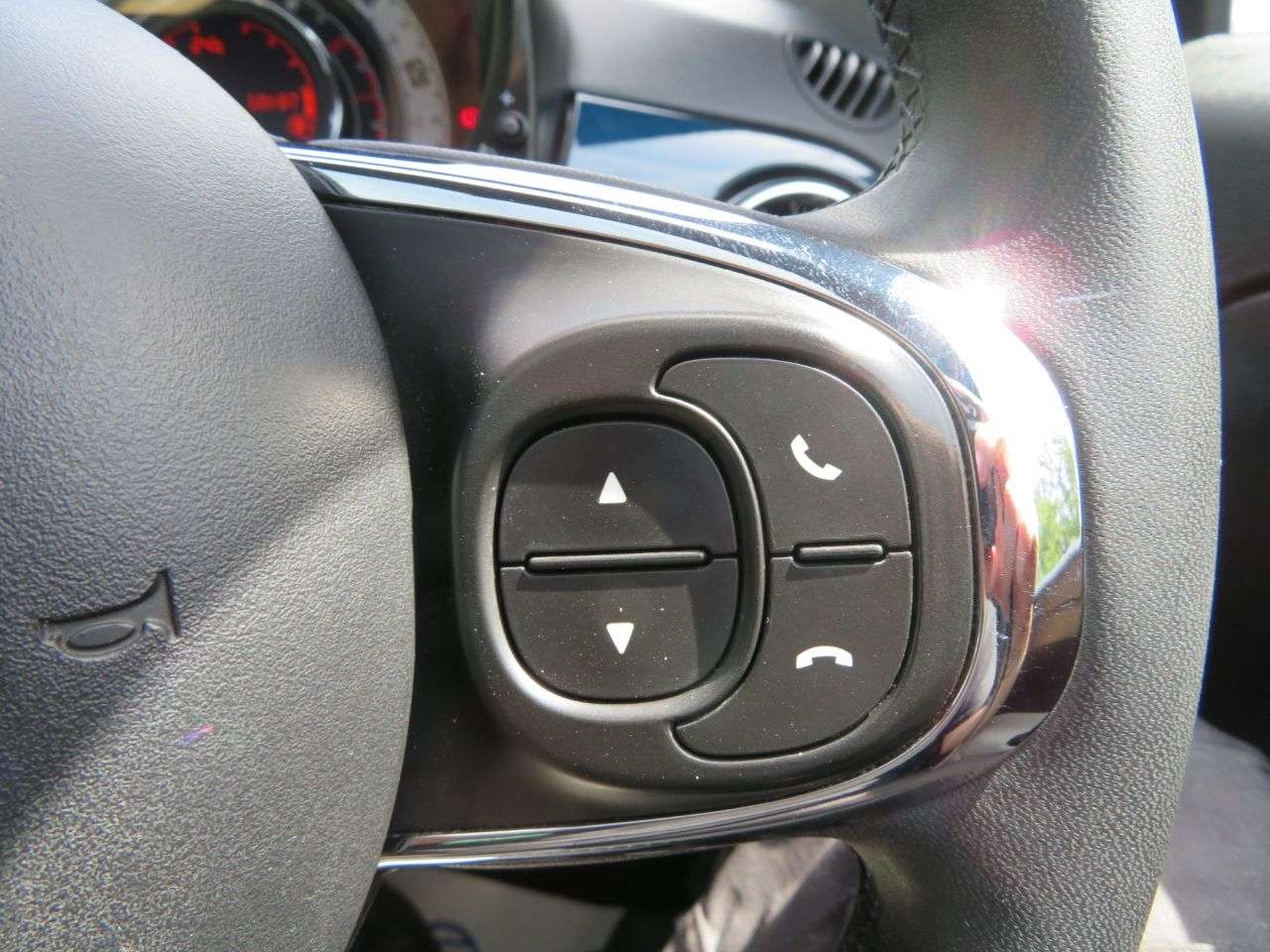 2023 FIAT 500 2023 FIAT 500