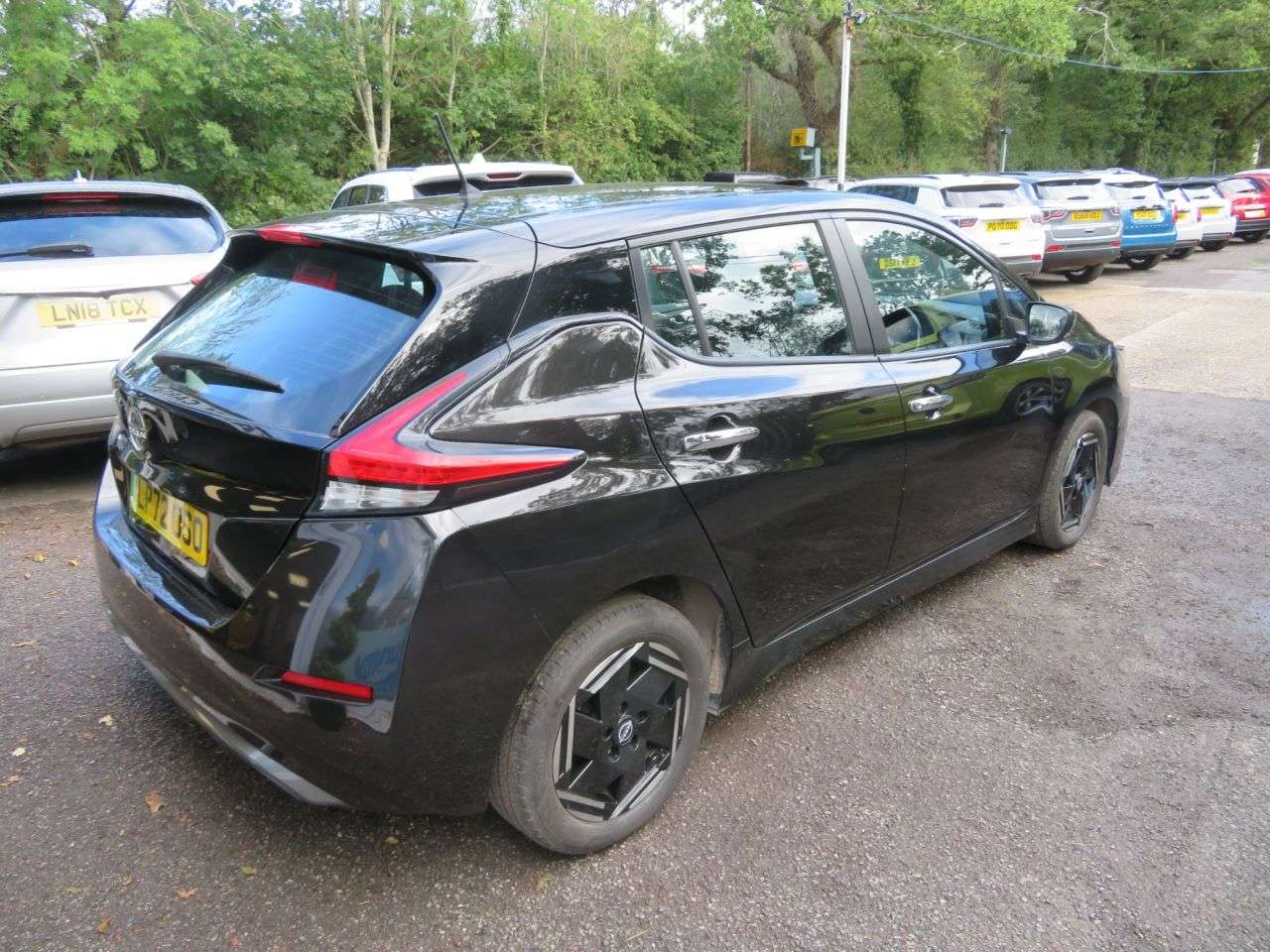 A 2022 NISSAN LEAF 40kWh Acenta Hatchback 5dr Electric Auto (150 ps) A 2022 NISSAN LEAF 40kWh Acenta Hatchback 5dr Electric Auto (150 ps)