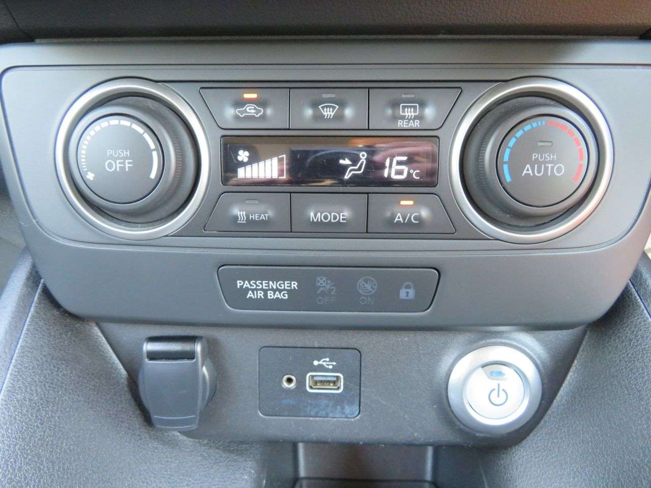 2022 NISSAN LEAF 2022 NISSAN LEAF