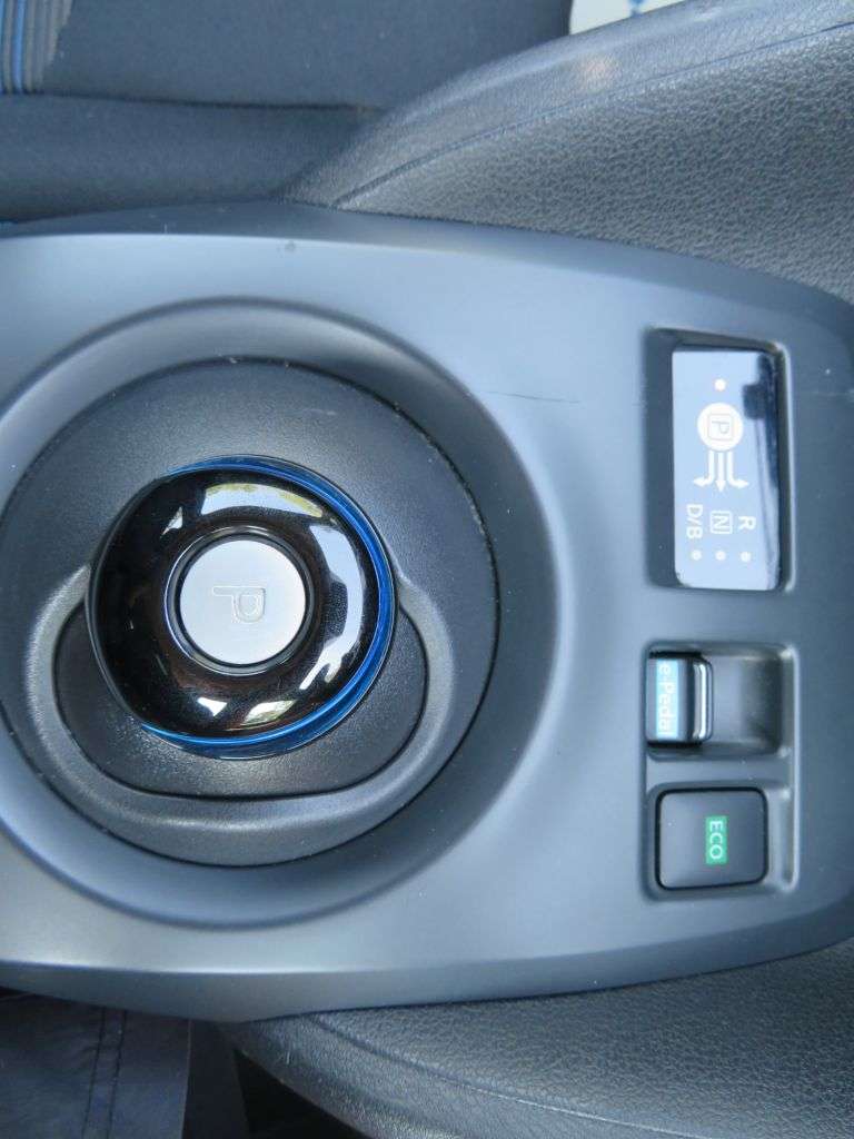 2022 NISSAN LEAF 2022 NISSAN LEAF