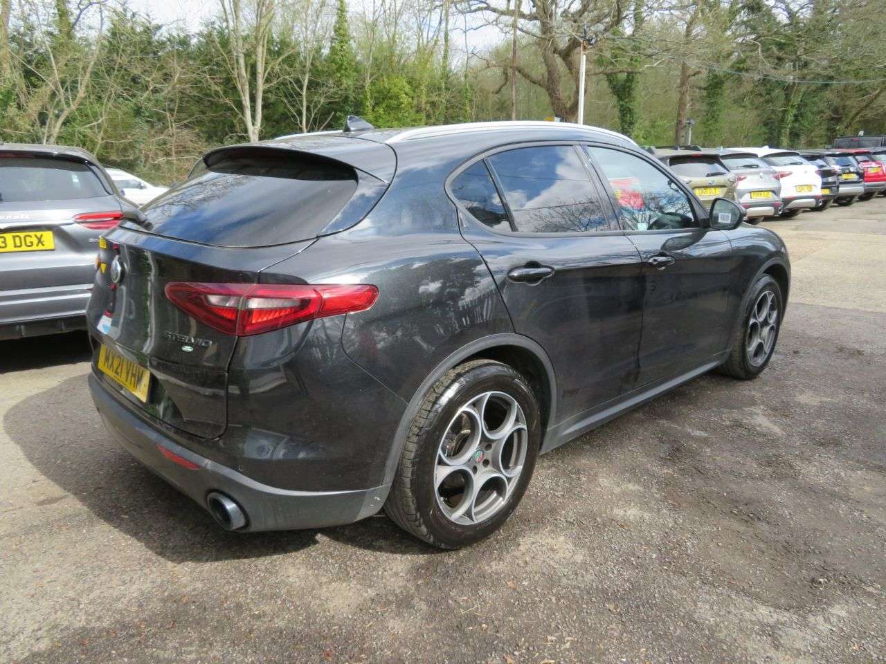 A 2021 ALFA ROMEO STELVIO 2.2 TD Sprint SUV 5dr Diesel Automatic Q4 All Wheel Drive Euro 6 (s/s) (190 A 2021 ALFA ROMEO STELVIO 2.2 TD Sprint SUV 5dr Diesel Automatic Q4 All Wheel Drive Euro 6 (s/s) (190