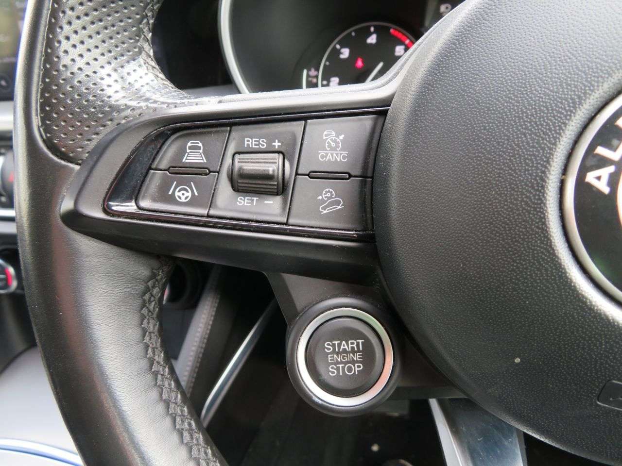 2021 ALFA ROMEO STELVIO 2021 ALFA ROMEO STELVIO